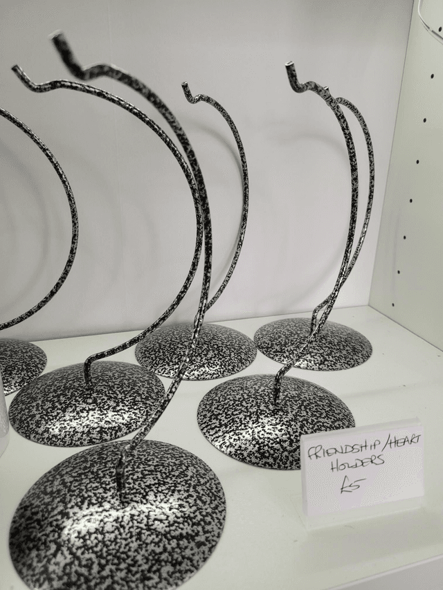 Friendship ball stand