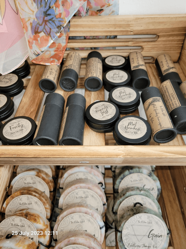 Lip balm tin